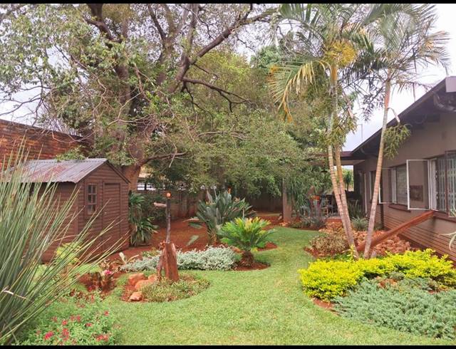3 BEDROOM HOUSE FOR SALE IN THE ORCHARDS